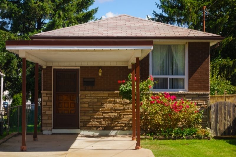A verandah which can also be used as a carport